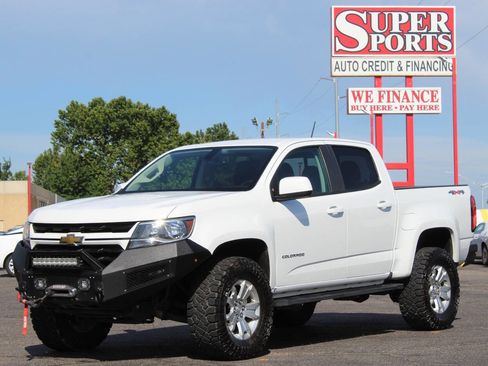 Used 2022 Chevrolet Colorado LT w/ LT Convenience Package image 7