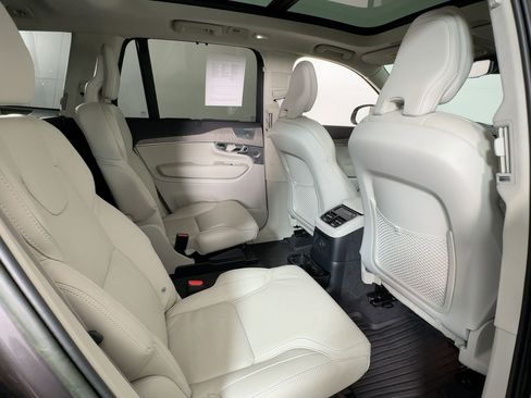 Used 2023 Volvo XC90 T8 Ultimate image 30