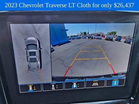 Used 2023 Chevrolet Traverse LT FWD image 30