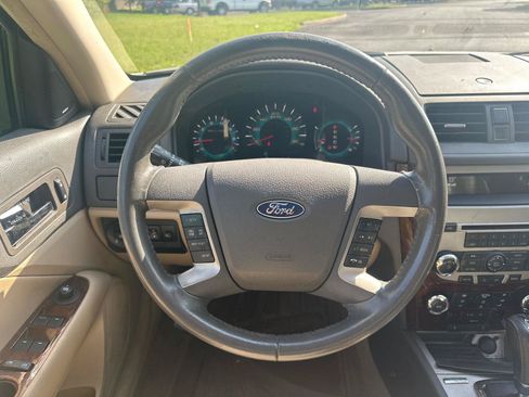 Used 2010 Ford Fusion SEL FWD image 9