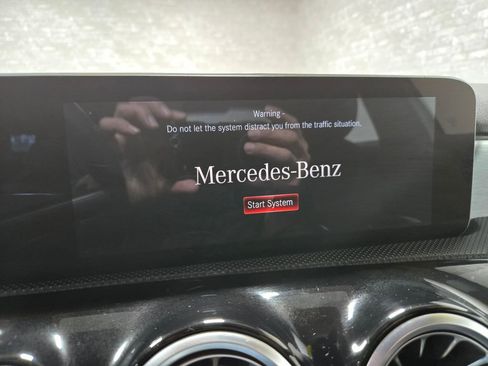 Used 2019 Mercedes-Benz A 220 4MATIC image 21