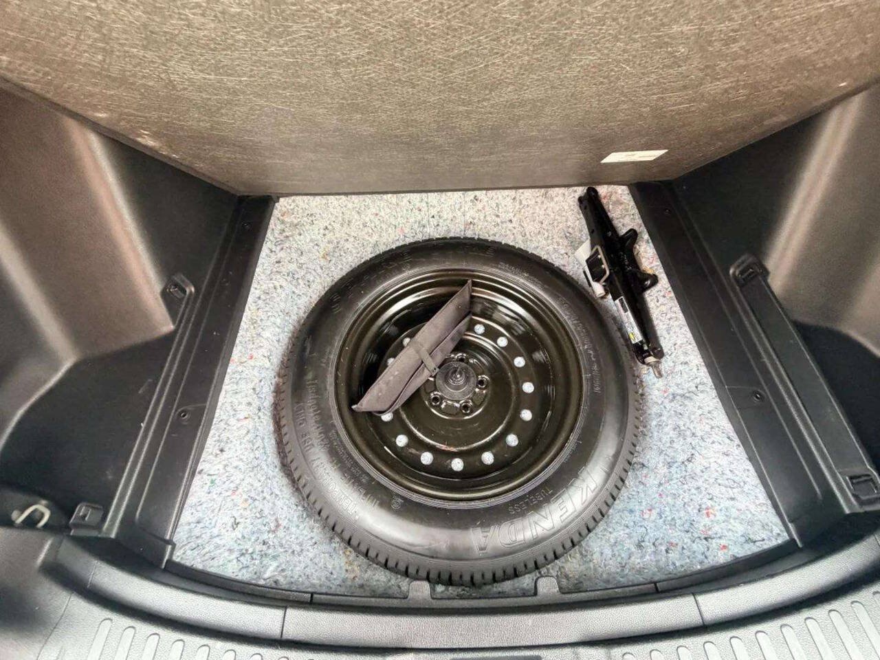 Used 2018 Honda CR-V EX-L image 9