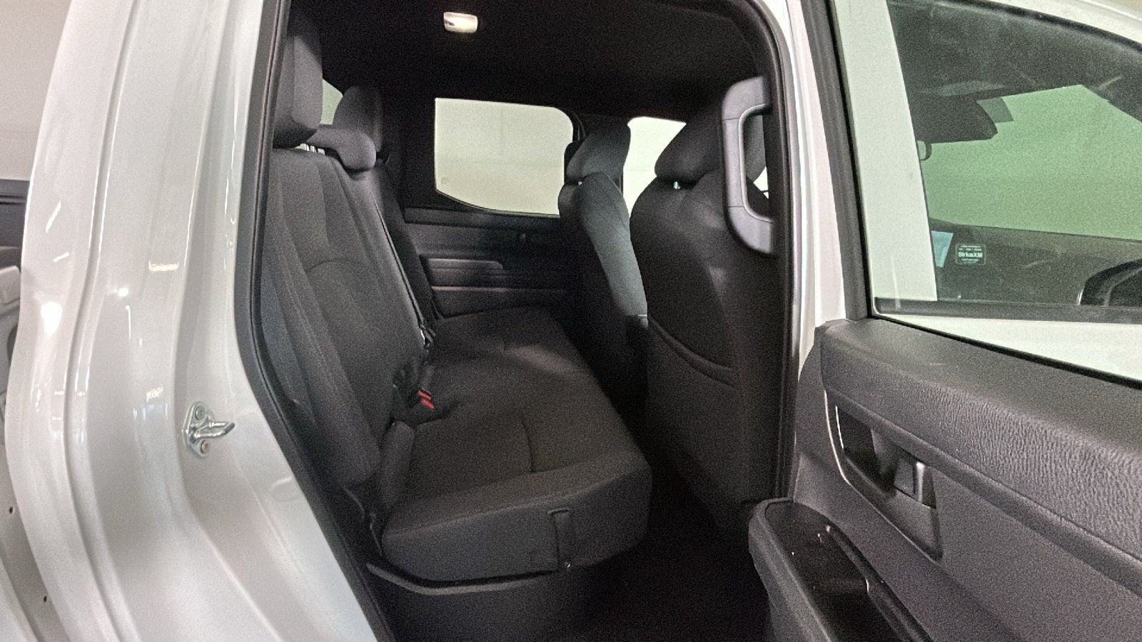 Used 2024 Toyota Tacoma SR AWD/4WD image 35