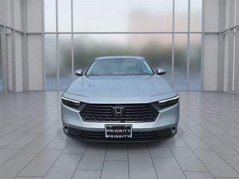 Certified 2023 Honda Accord EX image 4