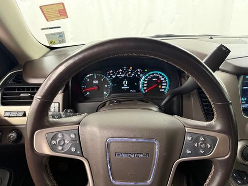Used 2020 GMC Yukon XL Denali w/ Open Road Package AWD/4WD image 12
