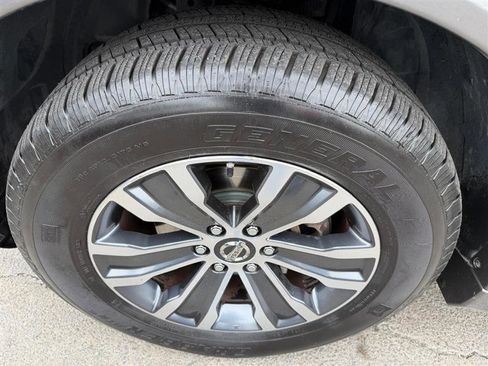 Used 2019 Nissan Armada SL w/ Premium Package AWD/4WD image 38