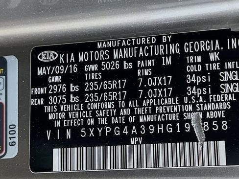 Used 2017 Kia Sorento LX w/ LX Convenience Package image 32