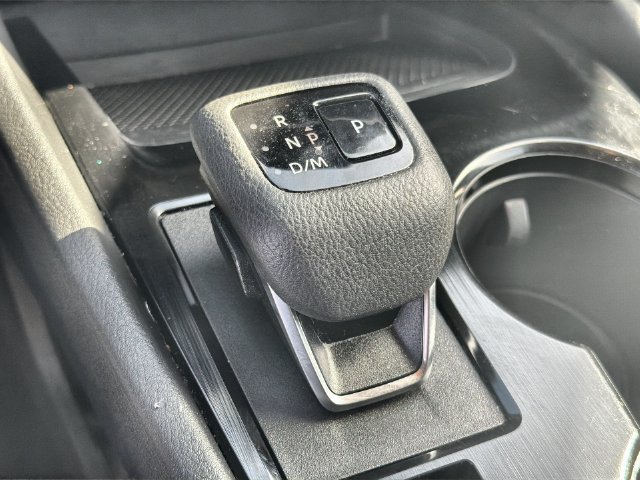 Used 2025 Nissan Rogue SV AWD/4WD image 15