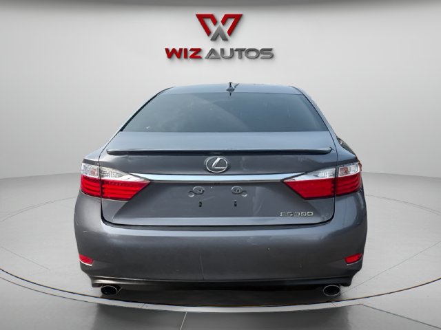 Used 2014 Lexus ES 350 w/ Luxury Package FWD image 4