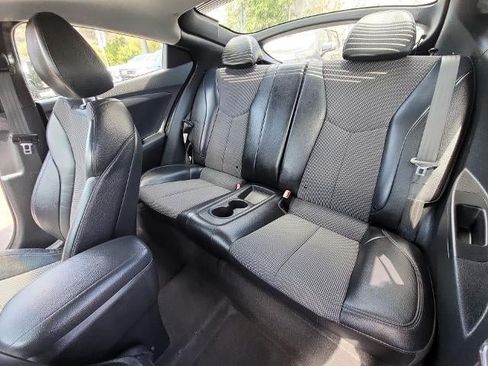 Used 2014 Hyundai Veloster w/ Style Package 02 FWD image 26