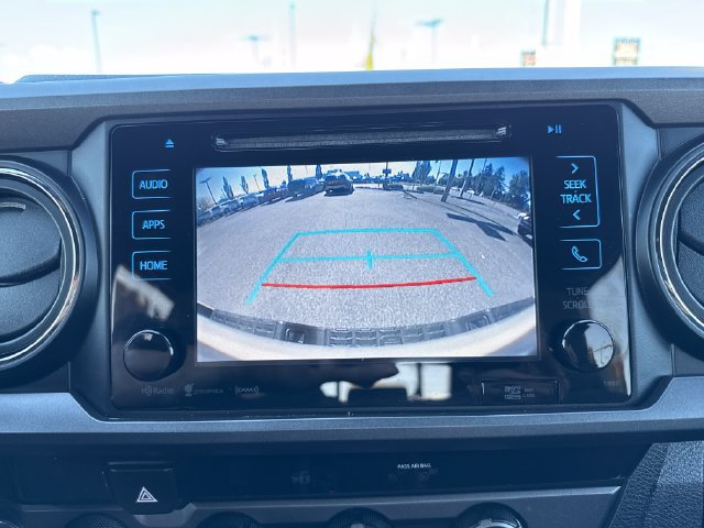 Used 2018 Toyota Tacoma TRD Sport w/ Technology Package AWD/4WD image 23