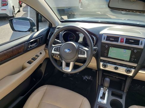 Used 2016 Subaru Outback 3.6R Limited image 7