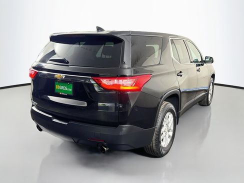 Used 2021 Chevrolet Traverse LS FWD image 10