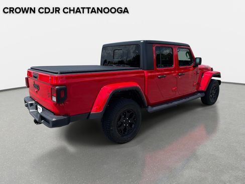 Certified 2022 Jeep Gladiator Sport AWD/4WD image 4