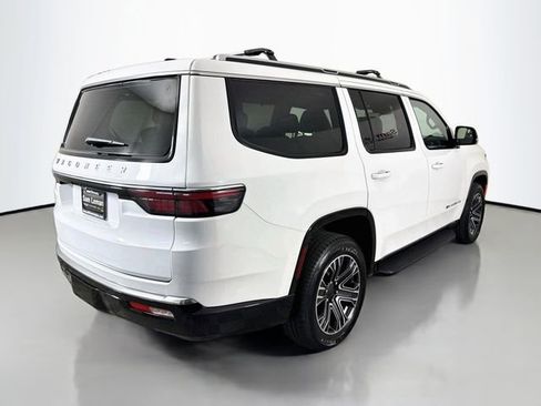 Used 2024 Jeep Wagoneer 4WD w/ Premium Group I image 7