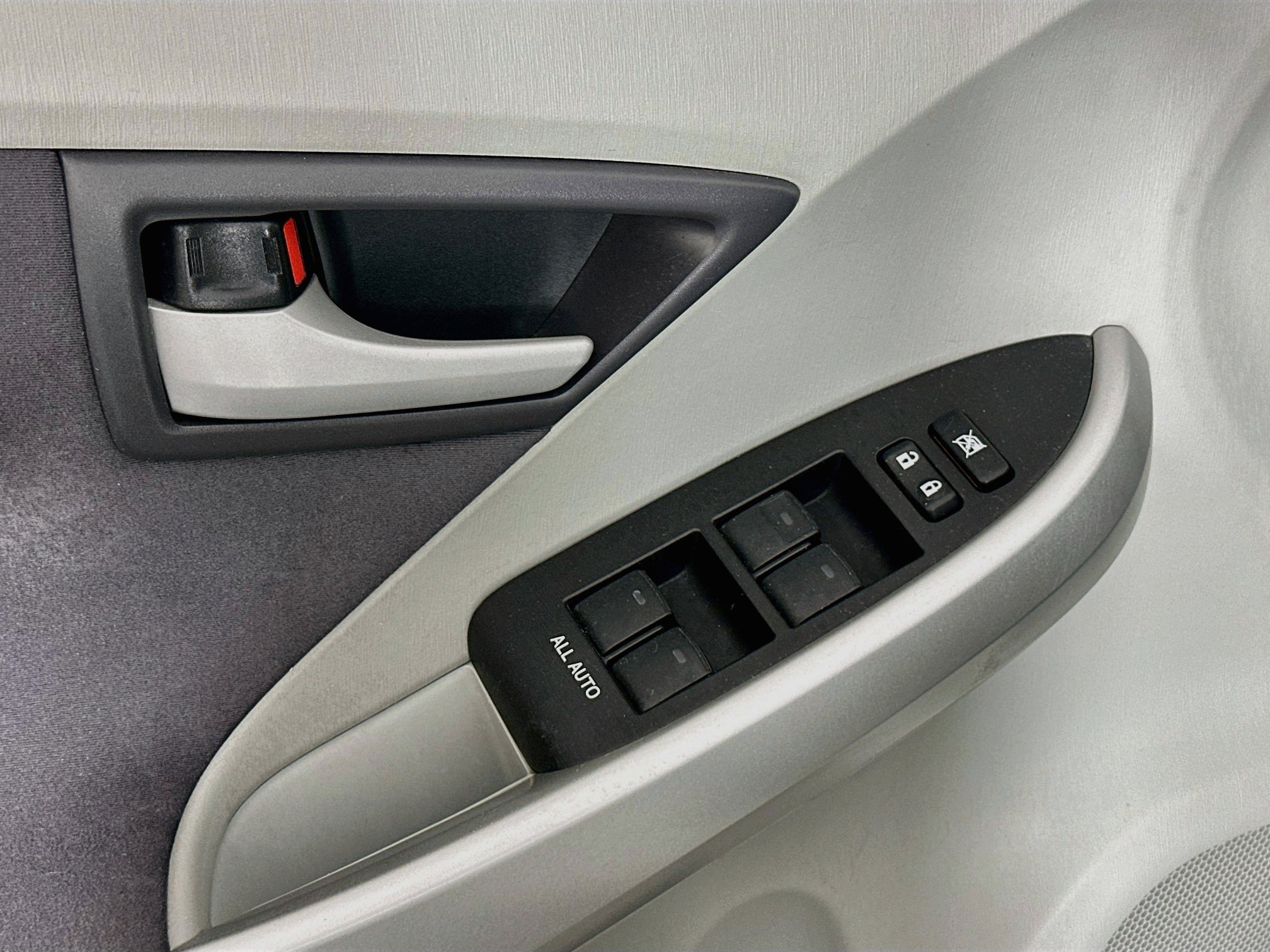 Used 2011 Toyota Prius Two FWD image 15