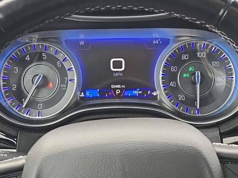 Certified 2021 Chrysler 300 S w/ S Model Appearance Package image 32