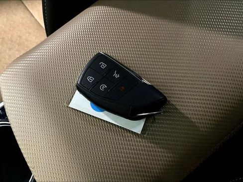 Used 2025 Chevrolet Equinox ACTIV image 28