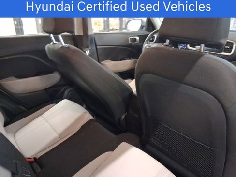 Certified 2021 Hyundai Venue SEL image 11
