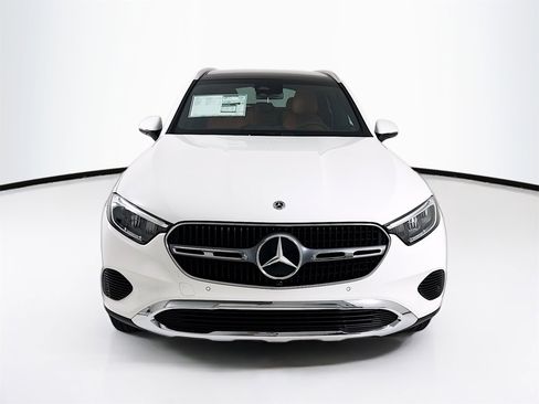 New 2026 Mercedes-Benz GLC 300 image 2