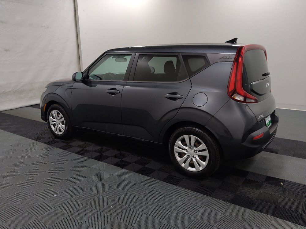 Used 2022 Kia Soul LX FWD image 3