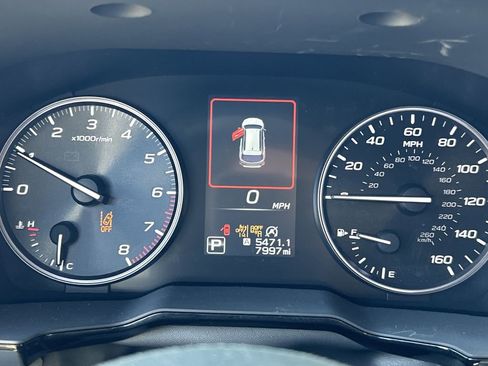 Used 2025 Subaru Outback Premium w/ Popular Package #1A image 28