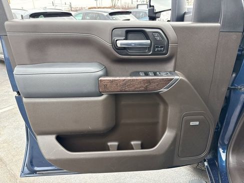 Certified 2023 GMC Sierra 3500 Denali w/ Denali Ultimate Package AWD/4WD image 17
