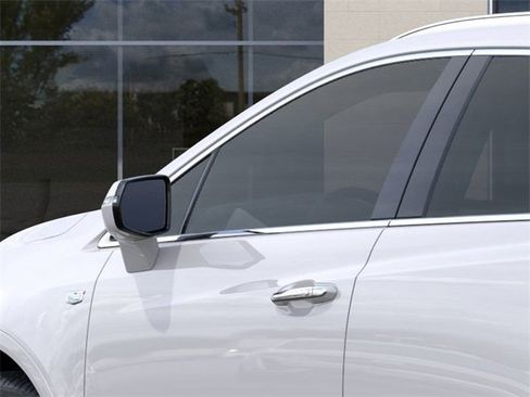 New 2025 Cadillac XT5 Luxury image 12