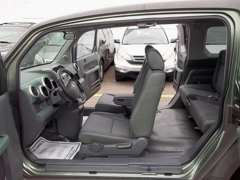 Used 2004 Honda Element EX image 3