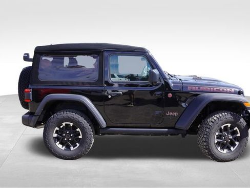 Used 2024 Jeep Wrangler Rubicon w/ Convenience Group AWD/4WD image 2