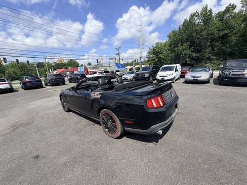 Used 2010 Ford Mustang GT Premium RWD image 21