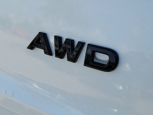 Certified 2026 Nissan Rogue Dark Armor AWD/4WD image 10