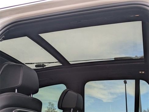 Used 2024 BMW X5 M60i w/ Climate Comfort Package image 29