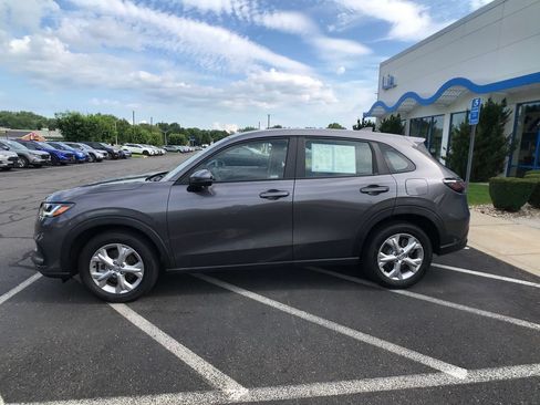Certified 2023 Honda HR-V LX image 7