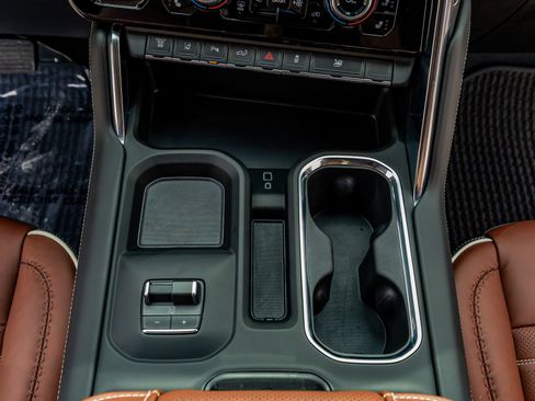 Used 2026 GMC Sierra 3500 Denali Ultimate image 28