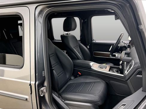 Used 2025 Mercedes-Benz G 550 image 9