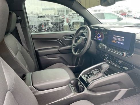 Used 2025 Chevrolet Colorado W/T w/ Advanced Trailering Package image 18