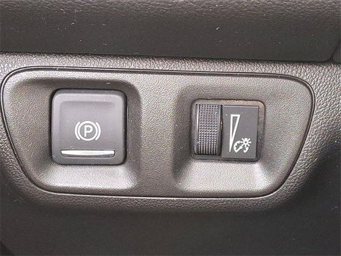 Certified 2023 GMC Acadia SLE w/ Driver Convenience Package image 26