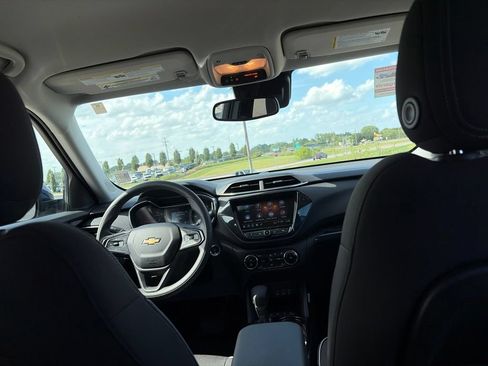 Used 2023 Chevrolet TrailBlazer LT w/ Convenience Package AWD/4WD image 36