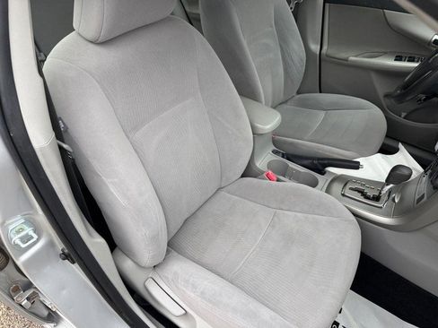 Used 2011 Toyota Corolla LE image 11