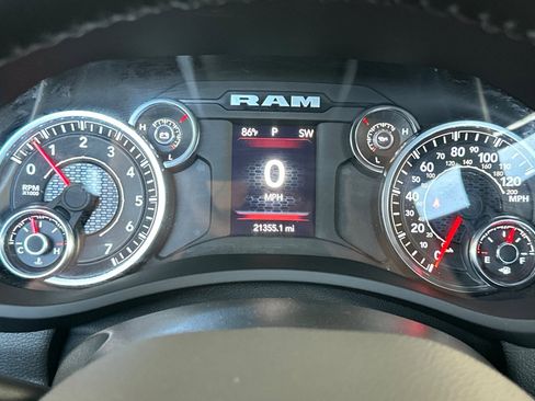 Used 2024 RAM 2500 Big Horn w/ Bed Utility Group image 39