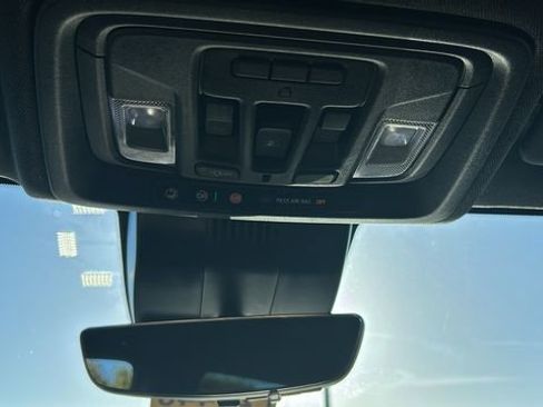 Used 2024 GMC Sierra 2500 AT4 w/ AT4 Premium Plus Package image 23