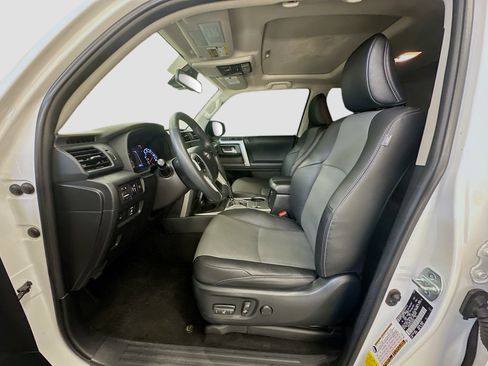 Used 2020 Toyota 4Runner SR5 Premium w/ Moonroof Package AWD/4WD image 13