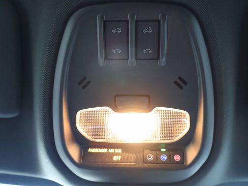 New 2026 Chevrolet Trax RS w/ Sunroof Package image 27