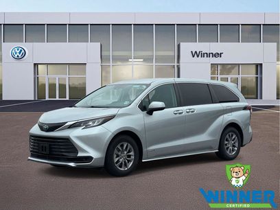 Used 2021 Toyota Sienna LE