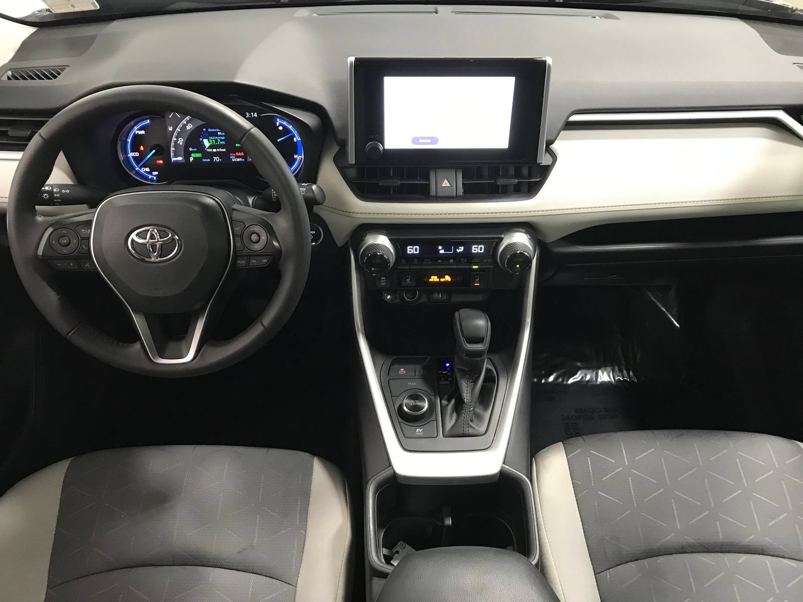 Used 2023 Toyota RAV4 XLE w/ Convenience Package AWD/4WD image 16