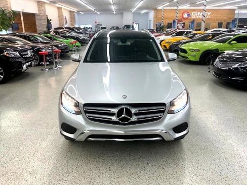 Used 2016 Mercedes-Benz GLC 300 4MATIC image 3
