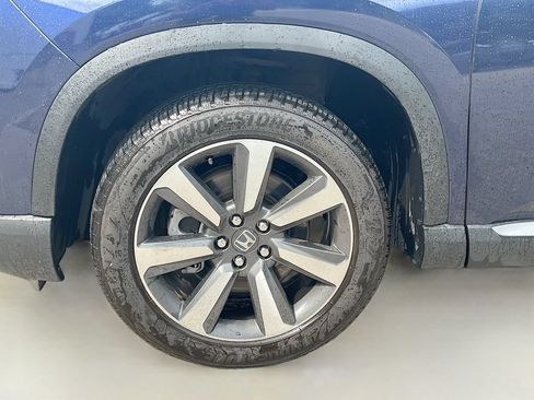Used 2025 Honda Pilot Elite image 33