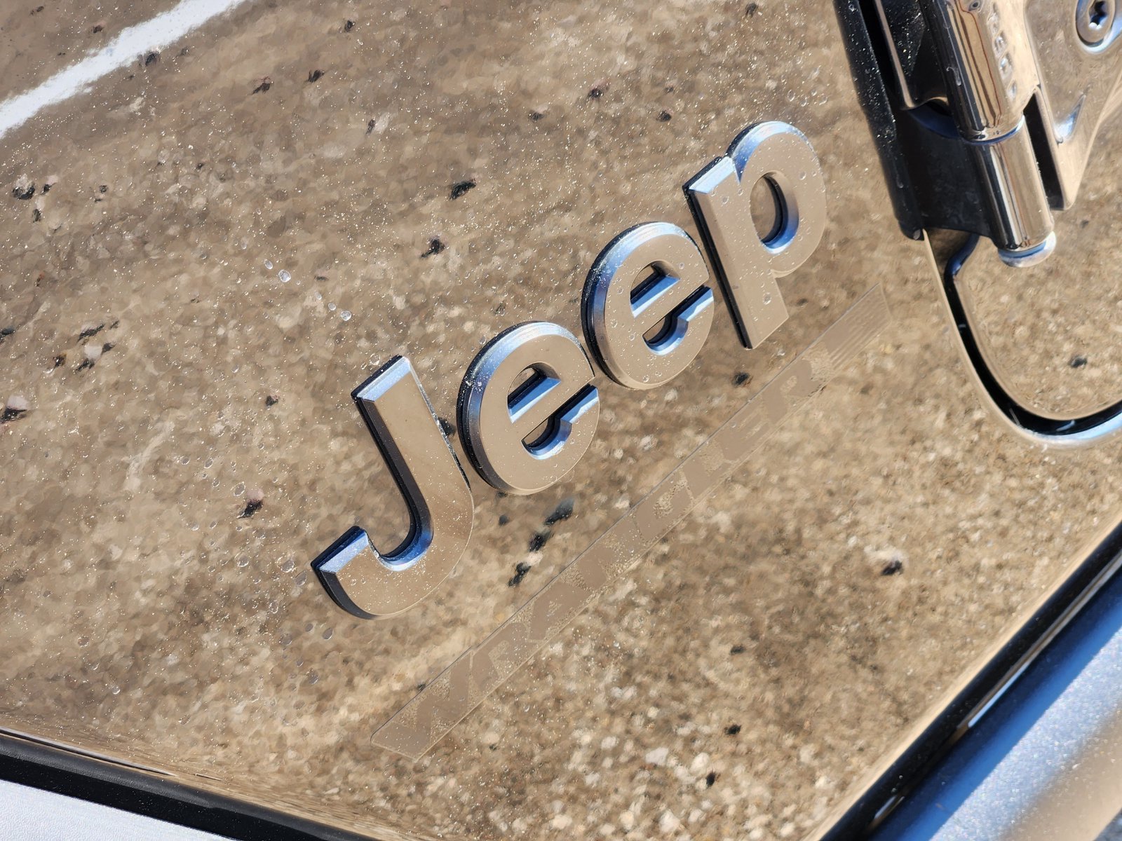 Used 2023 Jeep Wrangler Sport AWD/4WD image 18