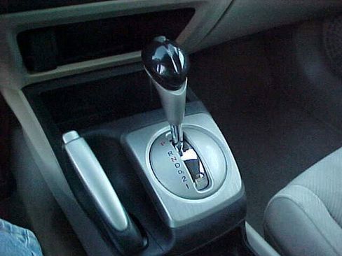 Used 2010 Honda Civic LX image 17